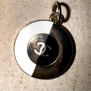 Chanel pendent black and white